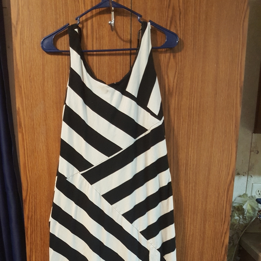 Maxi dress b design size 8